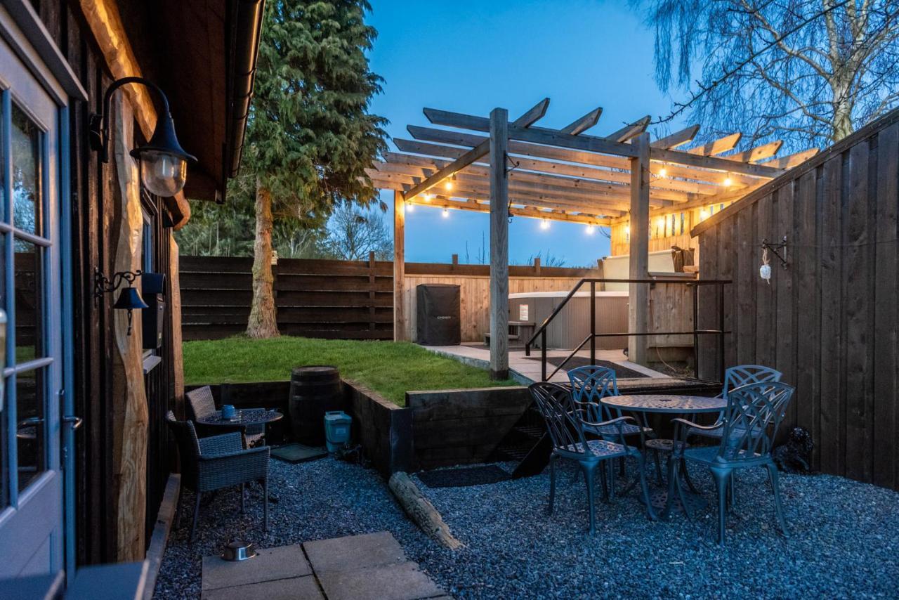 Rowanlea Lodge With Hot Tub Marykirk Екстер'єр фото